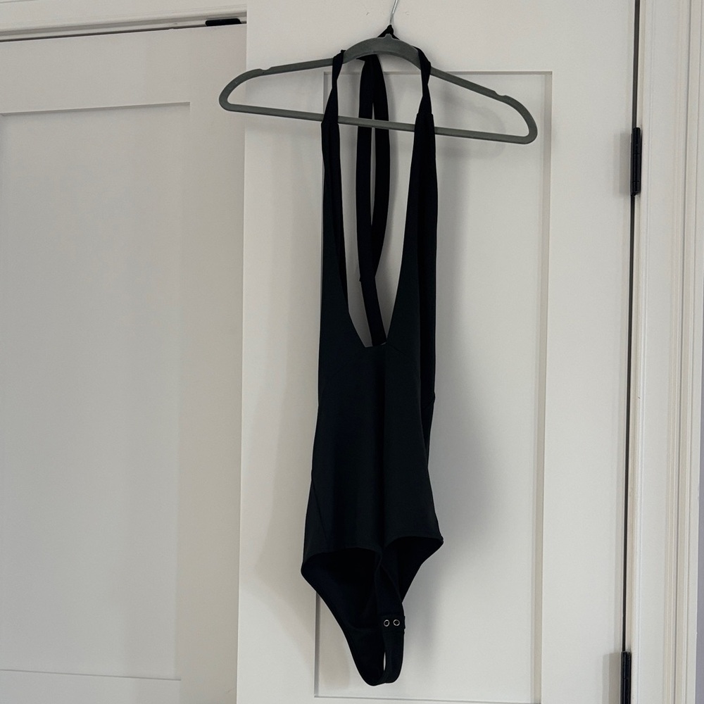 ReoRia Elegant Black Bodysuit